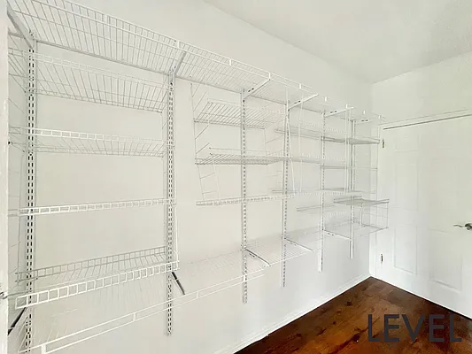 Rented by Level Group | media 9