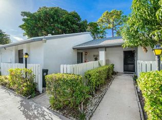 6113 Woodlake Blvd, Greenacres, FL 33463