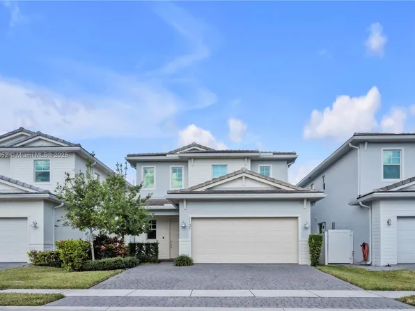 1101 Azul Ct, Pompano Beach, FL 33064