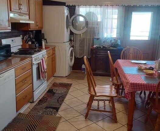 2nd image of 607 N 2nd St