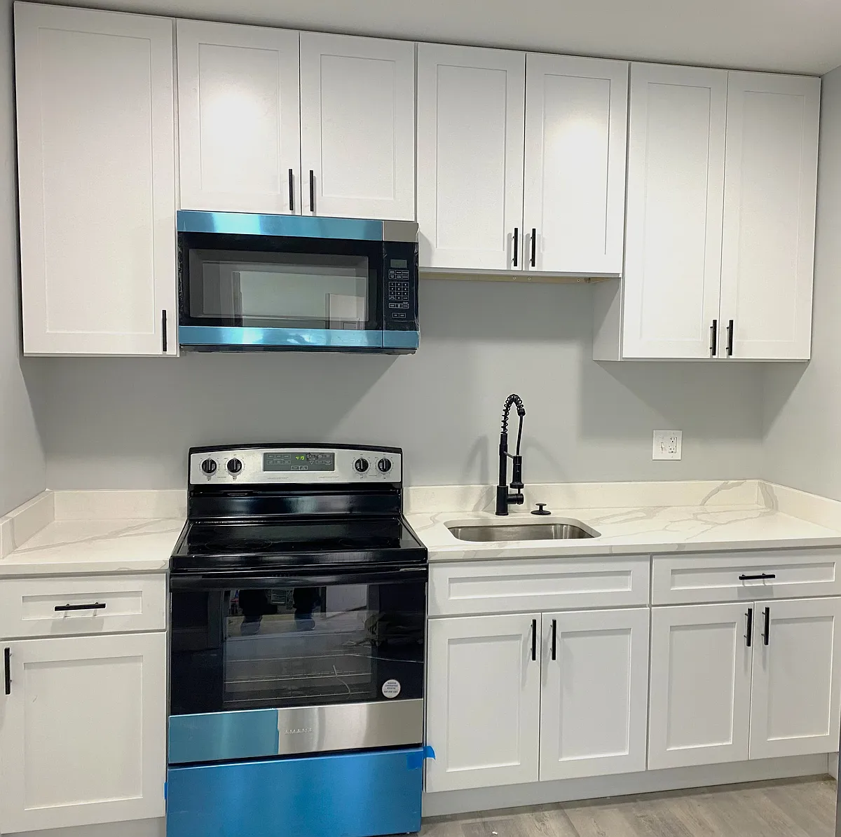 Building Photo - 4310 Ridgewood Ave #1