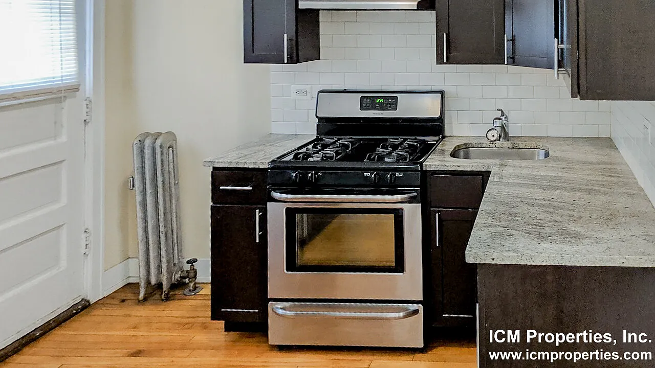 2 bed, $1,995 — Photo 1