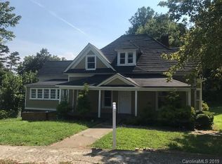 221 Wilson St NW, Lenoir, NC 28645