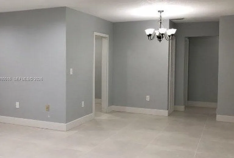 930 Benevento Ave #930 — Photo 2