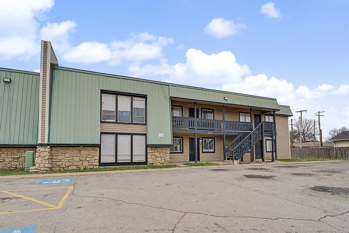 Building Photo - 6551 E 31st St #15