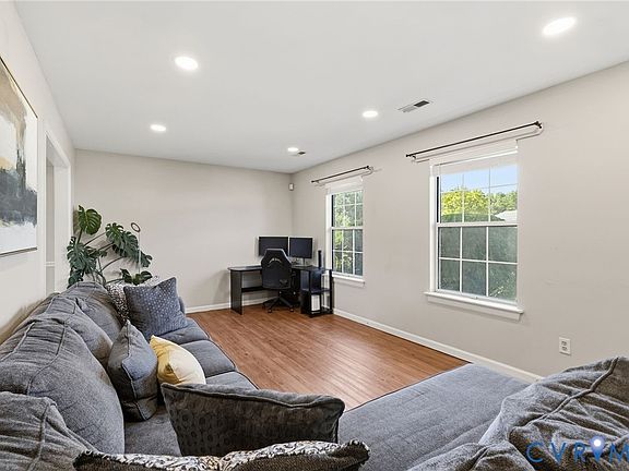 5th image of 4429 Crown Squire Rd