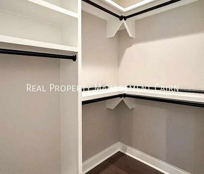 1009 Easton Ct — Photo 22