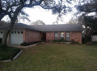 2003 Oakridge Dr, Round Rock, TX 78681