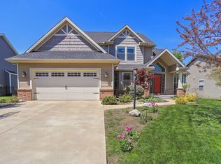 1309 Fieldstone Dr, Savoy, IL 61874