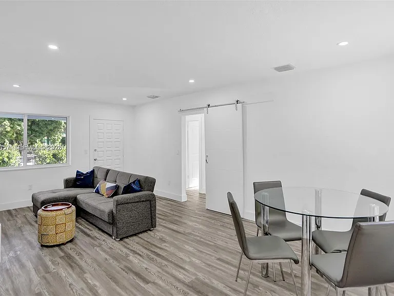 236 NW 42nd St — Photo 5