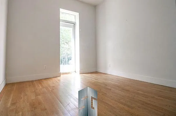 Rented by Skyline Group Real Estate | media 63