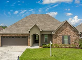 305 Woodhaven Rd, Youngsville, LA 70592
