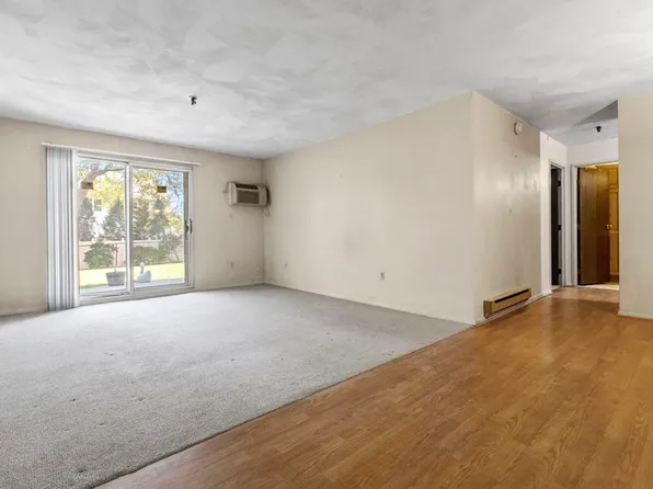 115 W Squantum St APT 110, Quincy, MA 02171