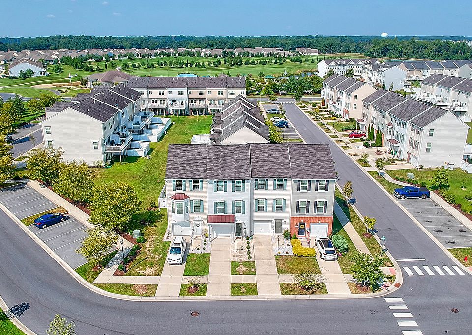 1st image of 20757 Brunswick Ln