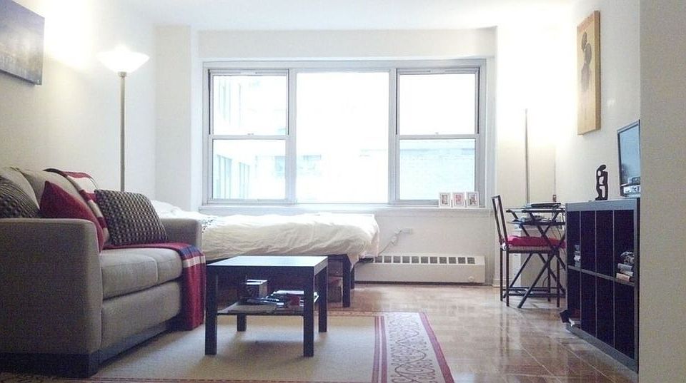1st image of 300 E 46th St APT 4A