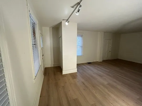 231 W 14th St Floor 1, Wilmington, DE 19801
