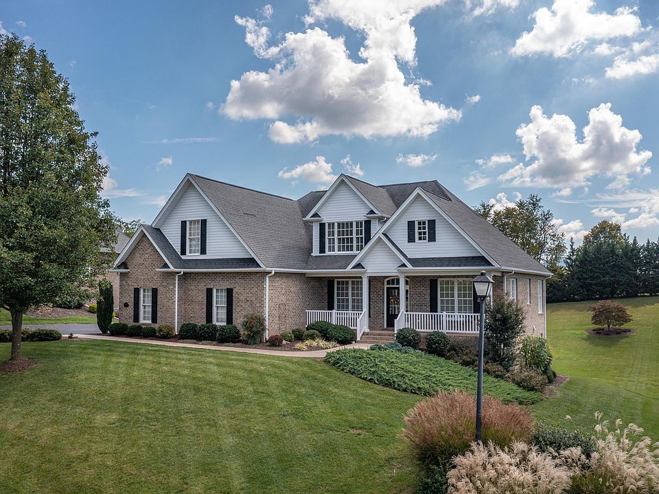 1st image of 200 Butler Ct