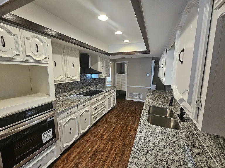 1340 Grand Teton Dr — Photo 4
