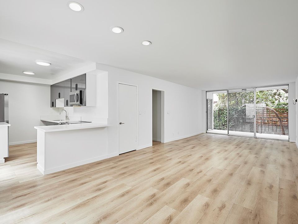 1st image of 305 San Vicente Blvd APT 110