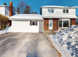 146 Old Colony Rd, Ottawa, ON K2L1M4