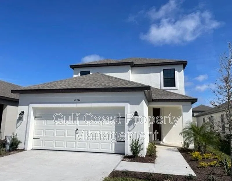 4 bed, 3.5 bath, 3000 sqft, $3,195 — Photo 1