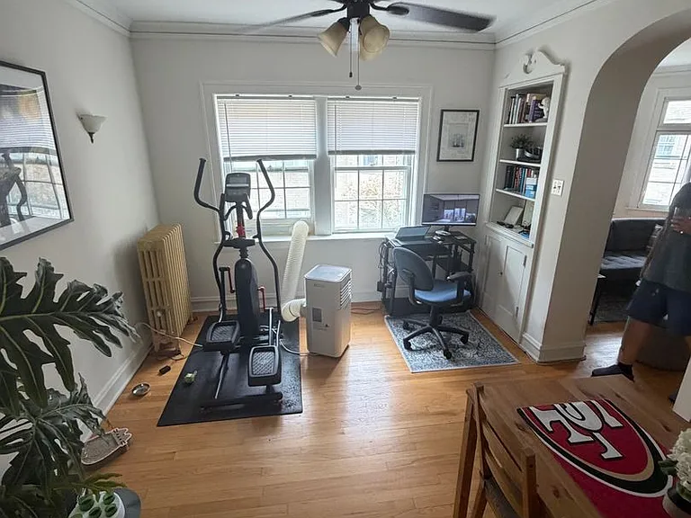4520 N Wolcott Ave — Photo 5