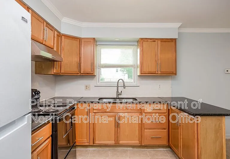 2429 Galloway Rd — Photo 9