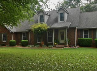 12 Jackson Ter, Cadiz, KY 42211