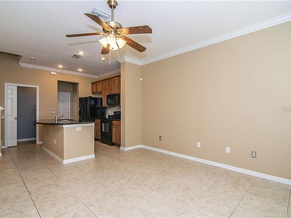 5th image of 7445 Arlington Grove Cir