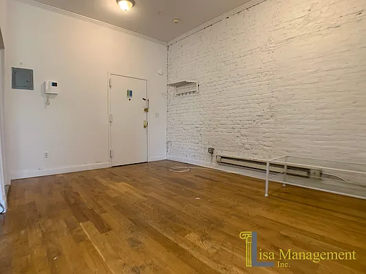 Rented by Lisa Management Inc | media 7