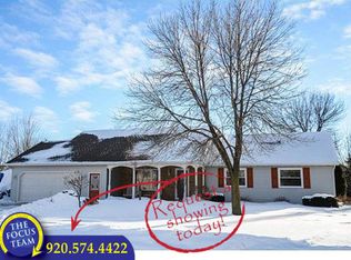 W2957 Stillwater Trl, Appleton, WI 54915
