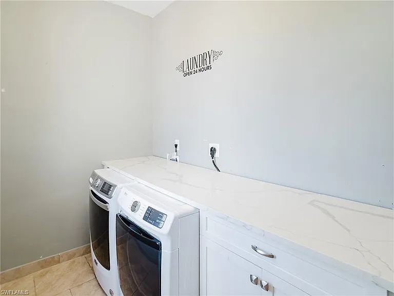 5360 Brin Way — Photo 19