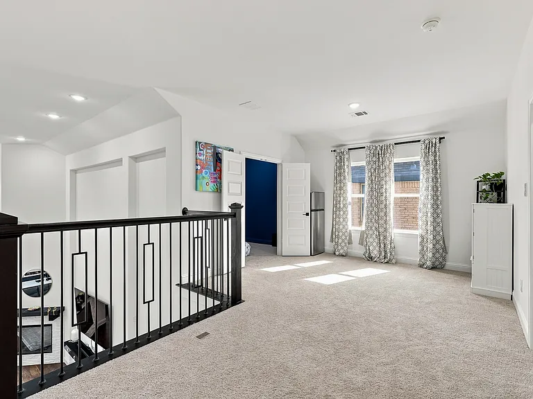 1717 Canals Dr — Photo 15