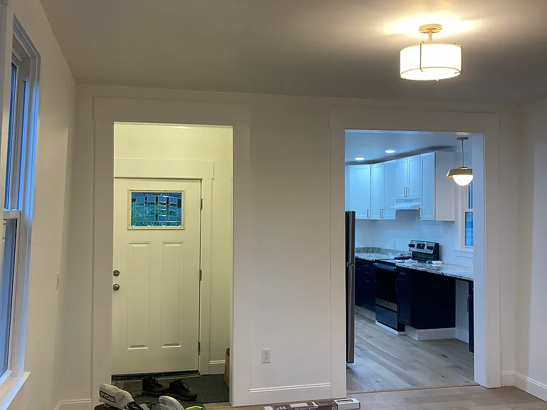 4455 Gladstone St — Photo 29