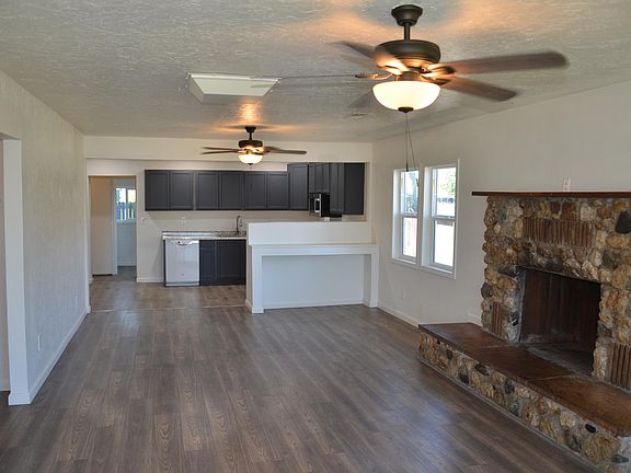 4th image of 237 Smith Avenue