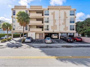 2420 Diana Dr APT 204, Hallandale, FL 33009