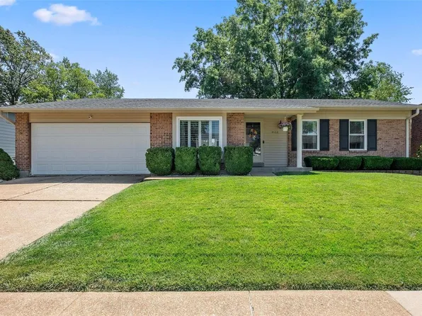 4538 Ashfield Dr, Saint Louis, MO 63129