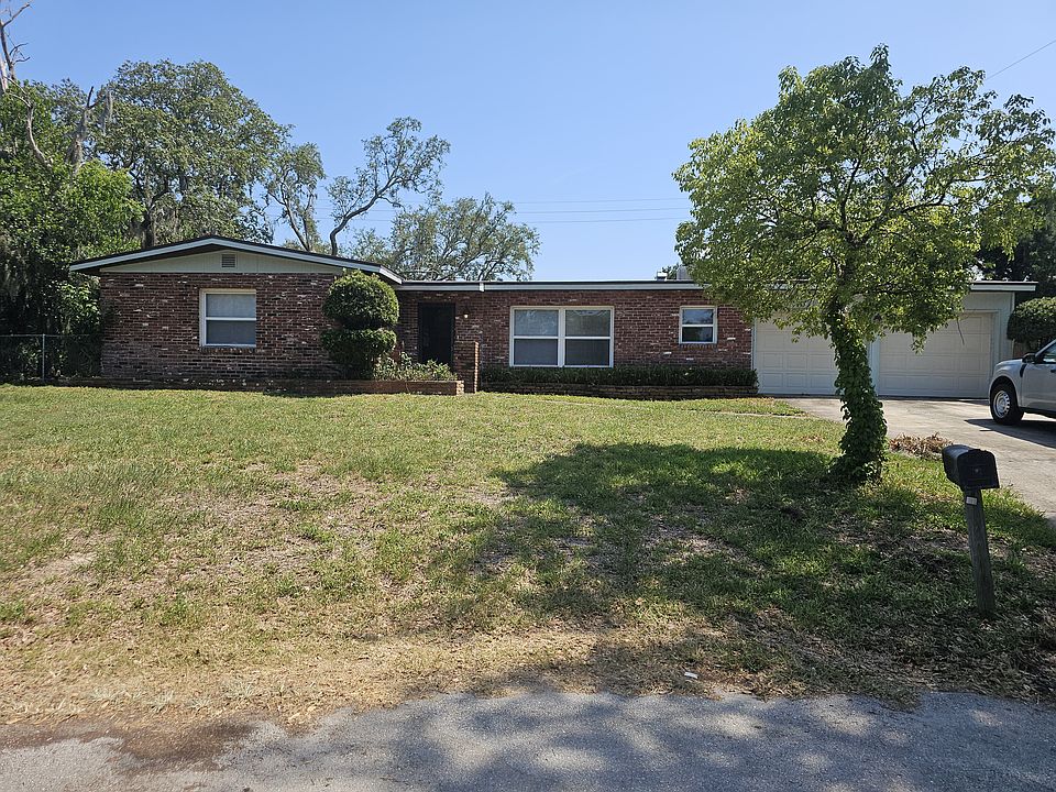 1st image of 1655 Blue Bird Ct