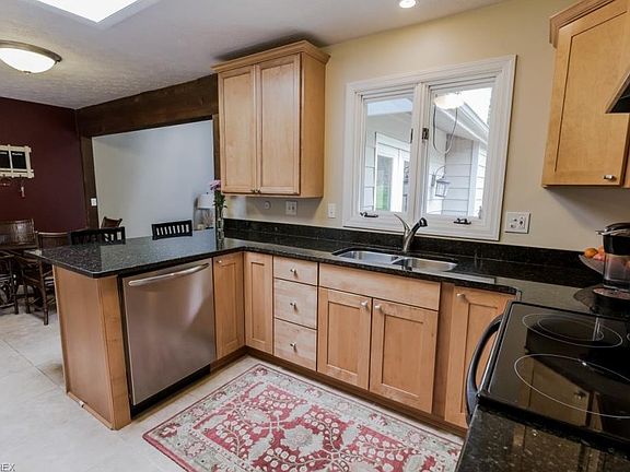 5th image of 8306 Stoney Brook Dr