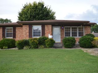5509 Chestnutwood Way, Louisville, KY 40272