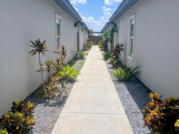 1122 E 20th St #5, Weslaco, TX 78596