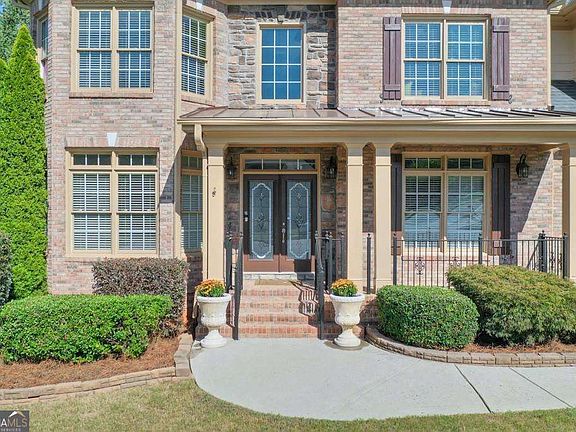 3rd image of 408 Three Branches Ct