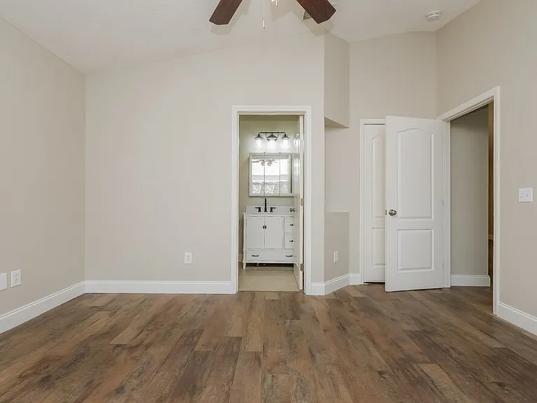 10610 Navigation Dr — Photo 10