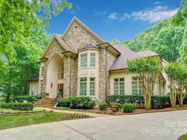 517 Kingsdown Ct, Waxhaw, NC 28173