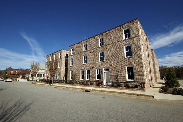1st image of 450 Railroad Avenue #4-D