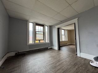 197 S Leonard St APT 3, Waterbury, CT 06708