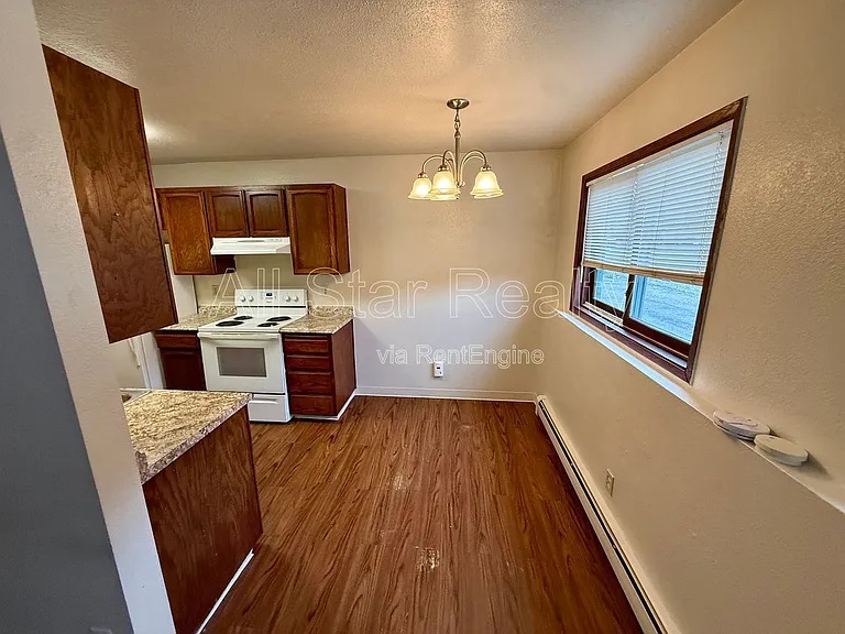 211 McCarrey St #2B — Photo 8