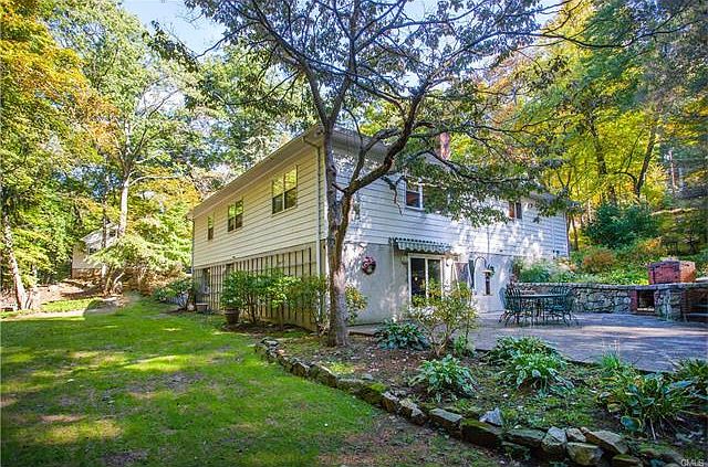 2nd image of 21 Hudson Dr