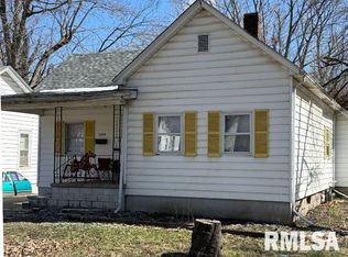 1104 N 13th St, Springfield, IL 62702