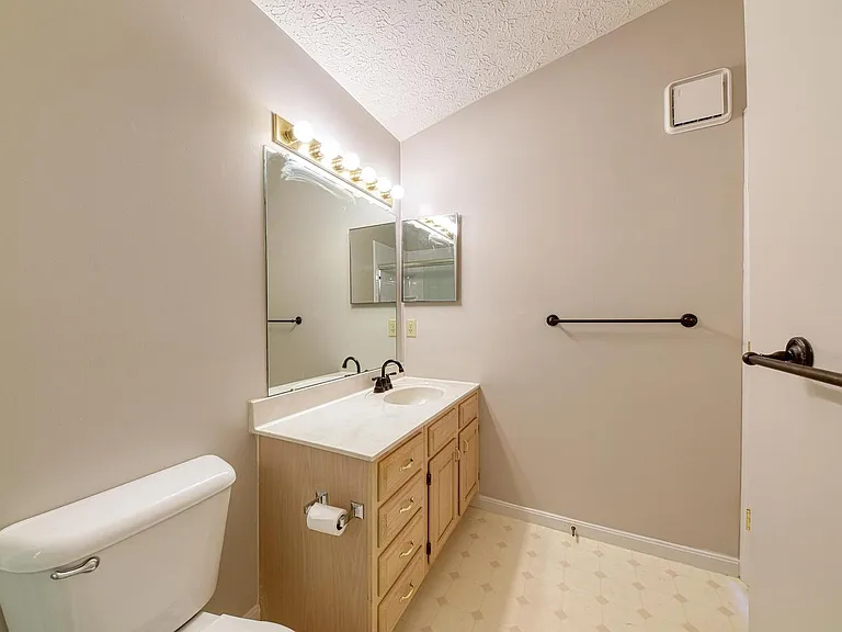 2323 Vicente Ct #309 — Photo 28
